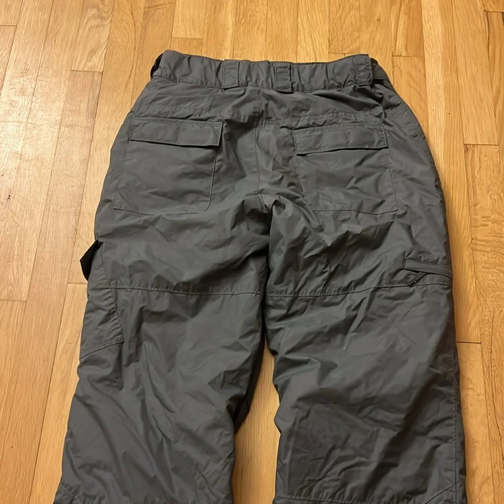 Columbia Gray Cargo Pants for Winter Sports - Picture 7 of 8